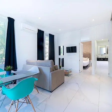 Alohamundi Adriano Apartamento Sevilha Exterior foto